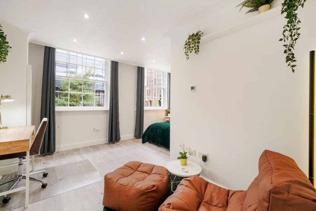 Modern 2 Bedroom Apartment In The Heart Of Londra Exterior foto